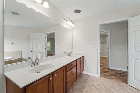 Villa ou maison à louer à Wesley Chapel, Floride: 4 chambres, 253.81 m2 № 2388760 - photo 25
