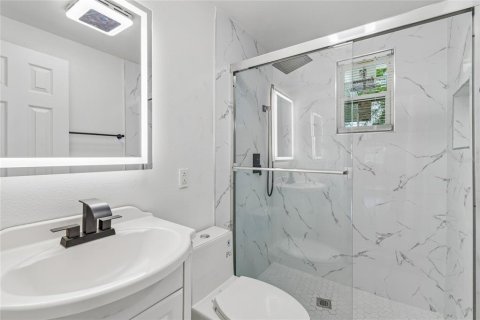 House in Tampa, Florida 3 bedrooms, 95.22 sq.m. № 2221235 - photo 16