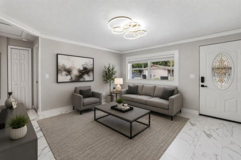 House in Tampa, Florida 3 bedrooms, 95.22 sq.m. № 2221235 - photo 13