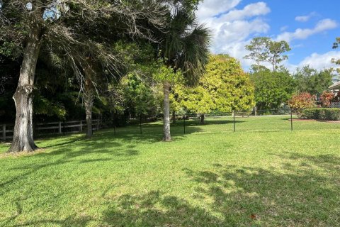 House in Wellington, Florida 5 bedrooms, 326.55 sq.m. № 2187319 - photo 23