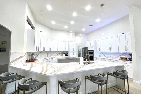 House in Wellington, Florida 5 bedrooms, 326.55 sq.m. № 2187319 - photo 26