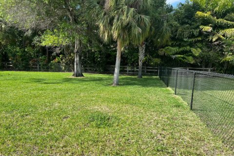 House in Wellington, Florida 5 bedrooms, 326.55 sq.m. № 2187319 - photo 22