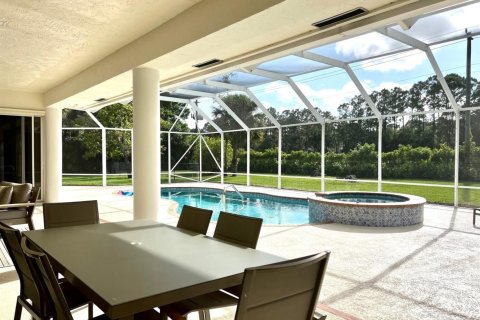 House in Wellington, Florida 5 bedrooms, 326.55 sq.m. № 2187319 - photo 12