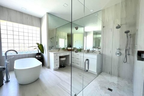 House in Wellington, Florida 5 bedrooms, 326.55 sq.m. № 2187319 - photo 14