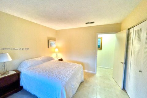 Copropriété à louer à Hollywood, Floride: 2 chambres, 89.19 m2 № 1946874 - photo 9