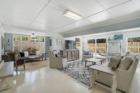 Villa ou maison à louer à Sarasota, Floride: 3 chambres, 139.54 m2 № 1884236 - photo 8