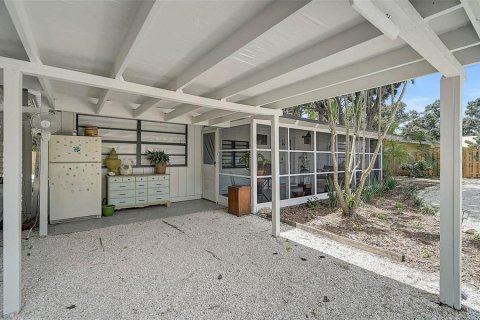 Villa ou maison à louer à Sarasota, Floride: 3 chambres, 139.54 m2 № 1884236 - photo 5