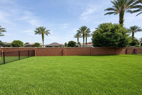 House in Auburndale, Florida 4 bedrooms, 238.94 sq.m. № 2100808 - photo 25