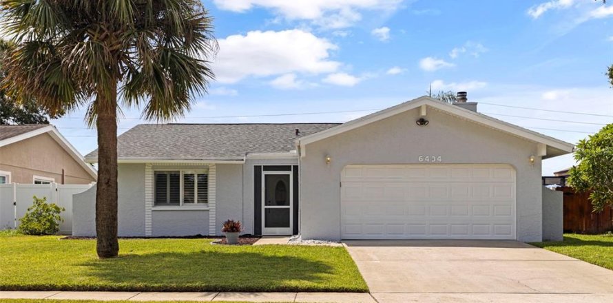 Casa en Pinellas Park, Florida 2 dormitorios, 137.59 m2 № 1894942