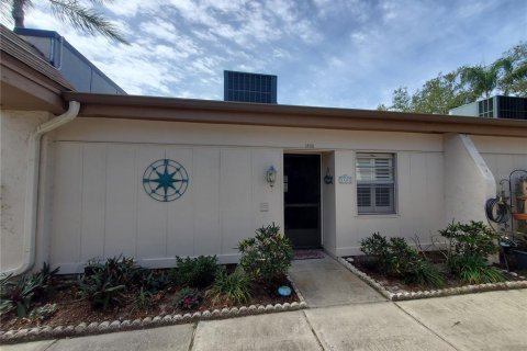 House in Clearwater, Florida 1 bedroom, 60.01 sq.m. № 2098666