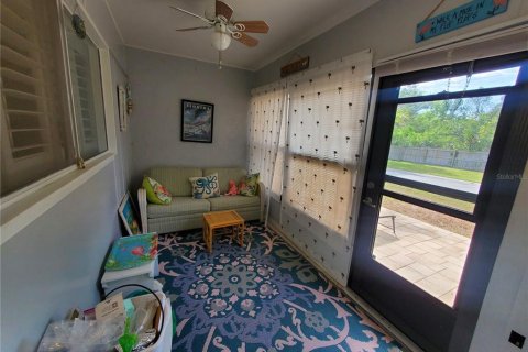 House in Clearwater, Florida 1 bedroom, 60.01 sq.m. № 2098666 - photo 12