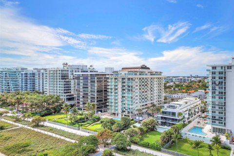Townhouse in Surfside, Florida 4 bedrooms, 335.01 sq.m. № 2061845 - photo 7