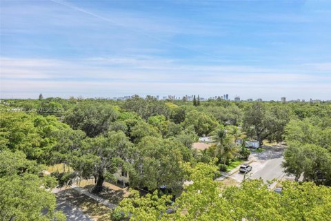 Appartement à louer à North Miami, Floride: 2 chambres, 95.22 m2 № 2008499 - photo 18