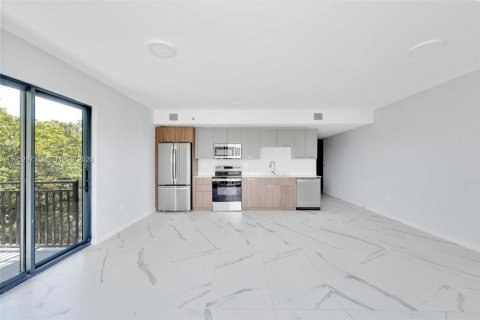 Appartement à louer à North Miami, Floride: 2 chambres, 95.22 m2 № 2008499 - photo 9