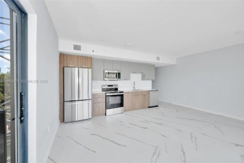 Appartement à louer à North Miami, Floride: 2 chambres, 95.22 m2 № 2008499 - photo 8