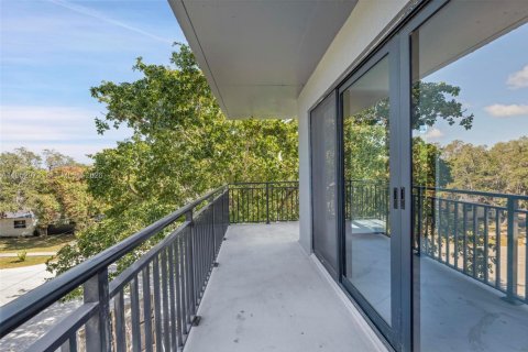 Appartement à North Miami, Floride 2 chambres, 95.22 m2 № 2008499