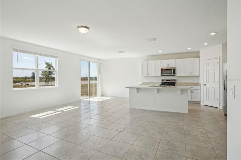 Villa ou maison à vendre à Poinciana, Floride: 4 chambres, 184.69 m2 № 1767863 - photo 9
