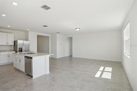 Villa ou maison à vendre à Poinciana, Floride: 4 chambres, 184.69 m2 № 1767863 - photo 7
