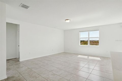 Villa ou maison à vendre à Poinciana, Floride: 4 chambres, 184.69 m2 № 1767863 - photo 6