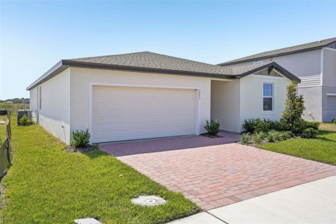 Villa ou maison à vendre à Poinciana, Floride: 4 chambres, 184.69 m2 № 1767863 - photo 3