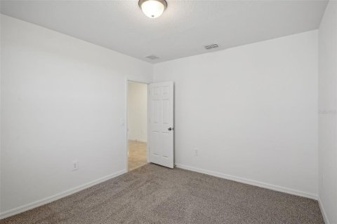 Villa ou maison à vendre à Poinciana, Floride: 4 chambres, 184.69 m2 № 1767863 - photo 30