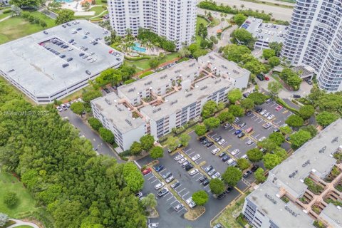 Condominio en venta en Aventura, Florida, 3 dormitorios, 129.69 m2 № 1805973 - foto 26