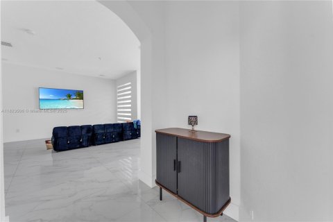 Condominio en venta en Miramar, Florida, 3 dormitorios, 124.49 m2 № 1788551 - foto 4