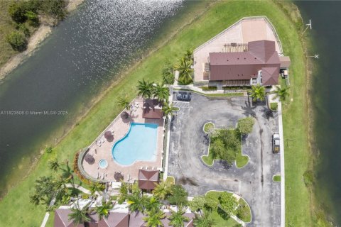 Condominio en venta en Miramar, Florida, 3 dormitorios, 124.49 m2 № 1788551 - foto 30