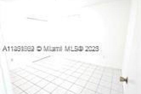 Condominio en alquiler en Homestead, Florida, 2 dormitorios, 89.19 m2 № 1857579 - foto 18