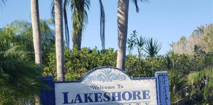 Condominio en Homestead, Florida, 2 dormitorios № 1857579