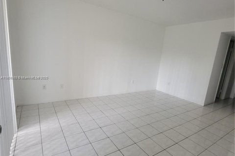 Condominio en alquiler en Homestead, Florida, 2 dormitorios, 89.19 m2 № 1857579 - foto 12