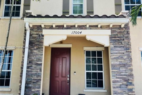 Townhouse in Miami, Florida 5 bedrooms, 214.79 sq.m. № 2013365