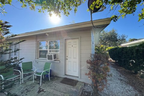 Casa en alquiler en Venice, Florida, 1 dormitorio, 42.27 m2 № 1906461 - foto 1