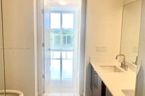 Copropriété à louer à Doral, Floride: 3 chambres, 115.57 m2 № 2036598 - photo 10