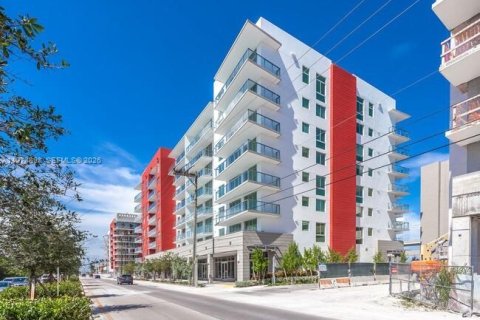 Condo à Doral, Floride, 3 chambres  № 2036598