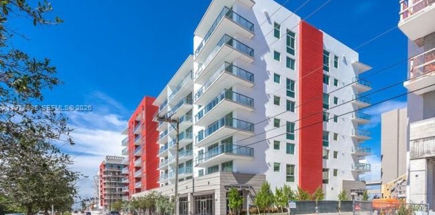 Condo à Doral, Floride, 3 chambres  № 2036598