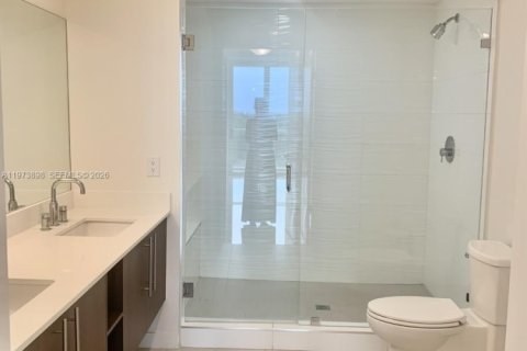 Copropriété à louer à Doral, Floride: 3 chambres, 115.57 m2 № 2036598 - photo 8