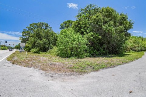 Terreno en venta en St. Lucie, Florida № 1805512 - foto 18
