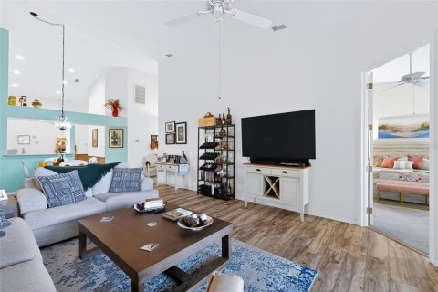 Adosado en venta en Tarpon Springs, Florida, 3 dormitorios, 147.71 m2 № 2428852 - foto 11