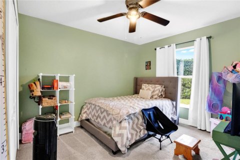 House in Clermont, Florida 4 bedrooms, 170.57 sq.m. № 2196383 - photo 5