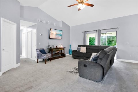 House in Clermont, Florida 4 bedrooms, 170.57 sq.m. № 2196383 - photo 25