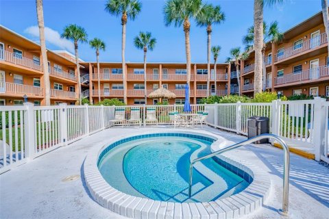 Copropriété à vendre à Largo, Floride: 2 chambres, 91.69 m2 № 2166084 - photo 23