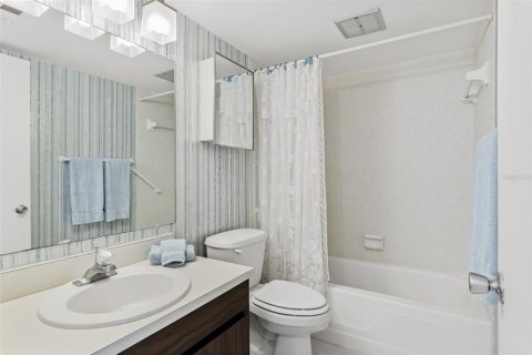 Copropriété à vendre à Largo, Floride: 2 chambres, 91.69 m2 № 2166084 - photo 16