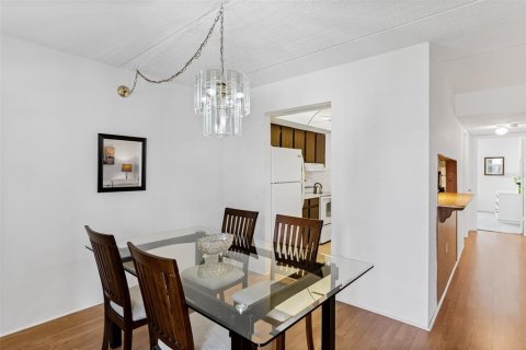Copropriété à vendre à Largo, Floride: 2 chambres, 91.69 m2 № 2166084 - photo 6