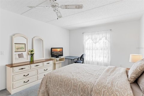Copropriété à vendre à Largo, Floride: 2 chambres, 91.69 m2 № 2166084 - photo 15
