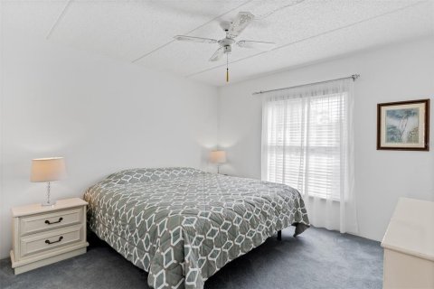 Copropriété à vendre à Largo, Floride: 2 chambres, 91.69 m2 № 2166084 - photo 20