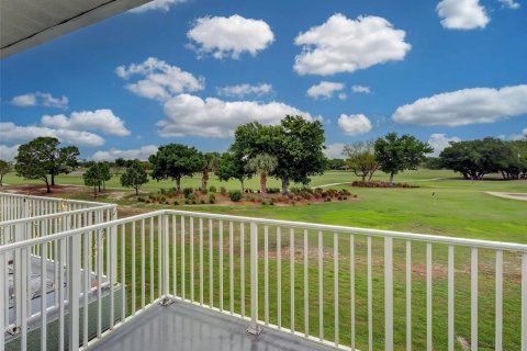 Townhouse in Punta Gorda, Florida 2 bedrooms, 102.75 sq.m. № 2230082 - photo 21