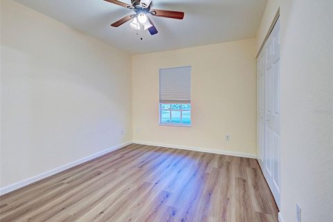 Townhouse in Punta Gorda, Florida 2 bedrooms, 102.75 sq.m. № 2230082 - photo 12