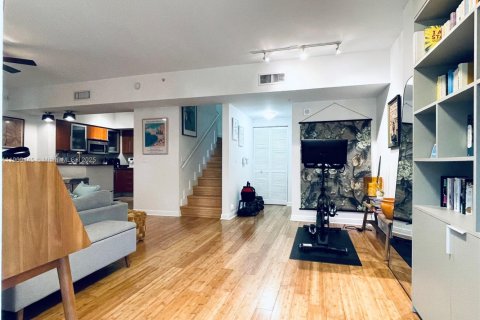 Купить кондоминиум в Корал-Гейблс, Флорида 2 спальни, 111.11м2, № 1965161 - фото 1