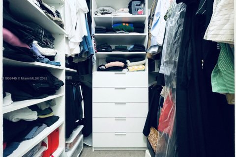 Купить кондоминиум в Корал-Гейблс, Флорида 2 спальни, 111.11м2, № 1965161 - фото 18